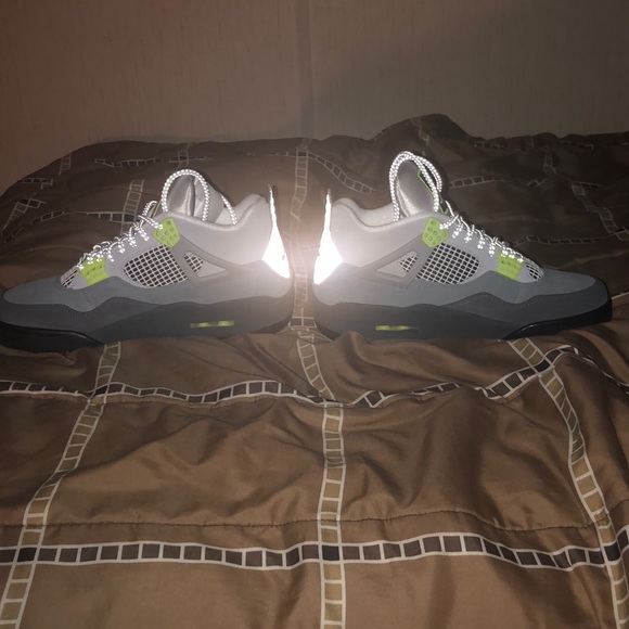 jordan 4 volt